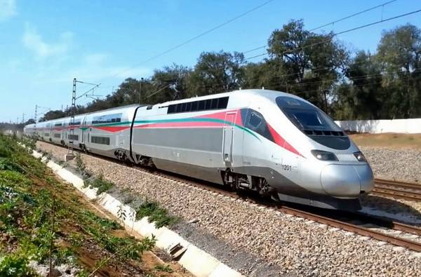 أول قطار فائق السرعة في المغرب 